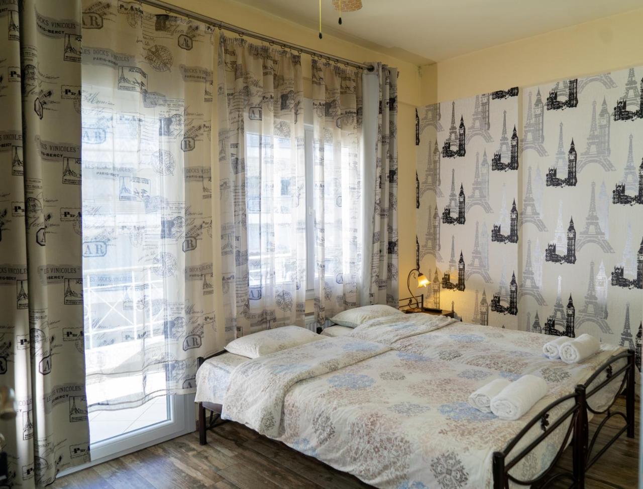 Nomads Rooms Tríkala エクステリア 写真